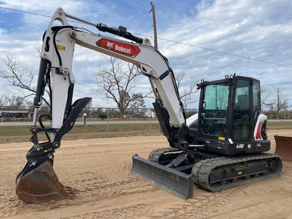 2021 Bobcat E88R2-Series